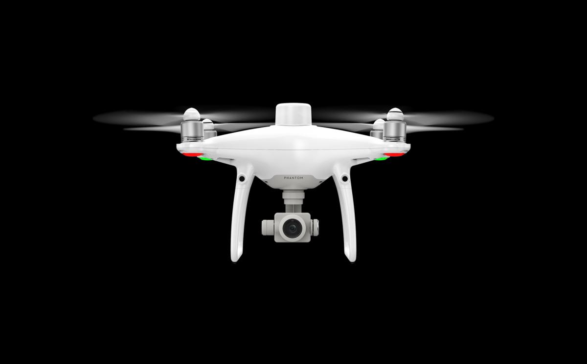 kvadrokopter-dji-phantom-4-rtk-d-rtk-2-s-mobilnoy-stantsiey-mobile-station-combo